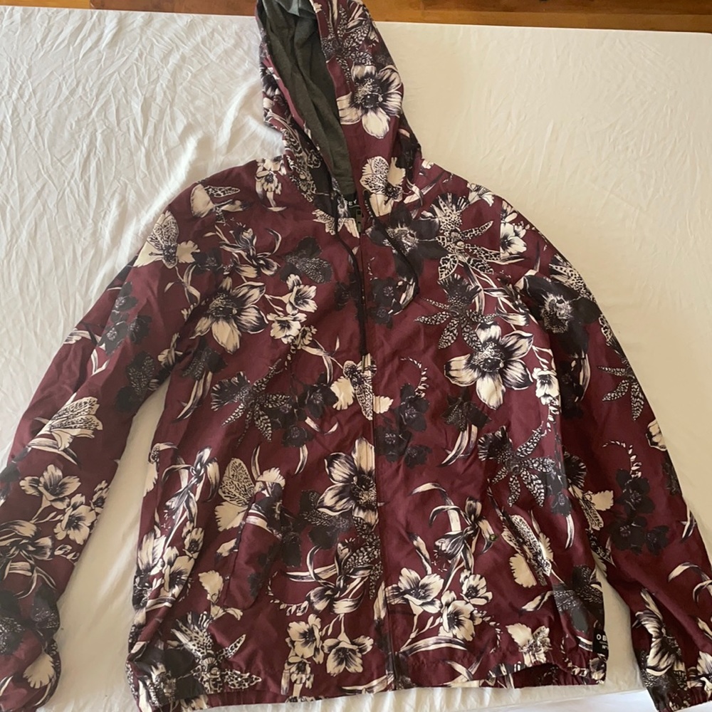 Obey wind breaker